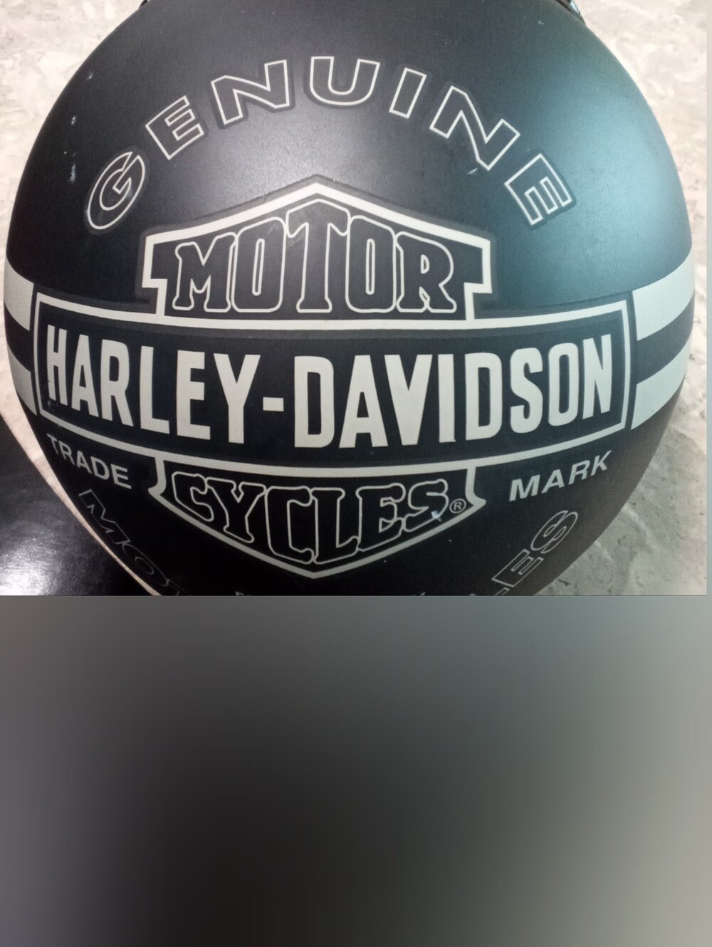 GENUINE HARLEY DAVIDSON SIZE MEDIUM HELMIT